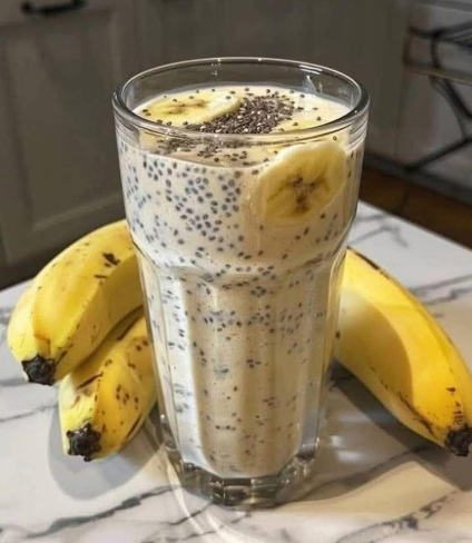 कमजोरी और थकान दूर करने वाली प्राकृतिक आयुर्वेदिक स्मूदी, एनर्जी और स्ट्रेंथ बढ़ाने वाला हेल्दी ड्रिंक